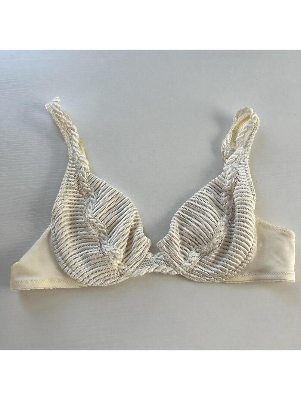 Vintage COTTON CLUB Italy Cream Lace Bra 36B Luxury Ribbed Sheer Underwire